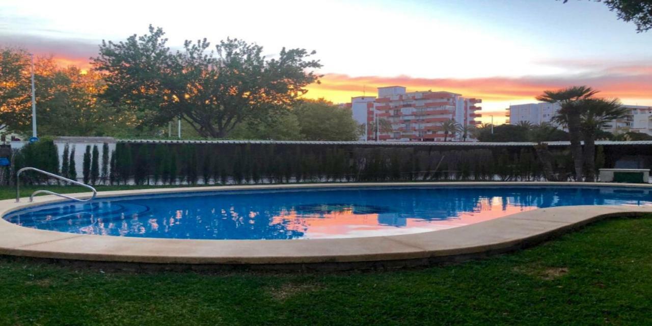 Apartamentos Playa 哈维亚 外观 照片